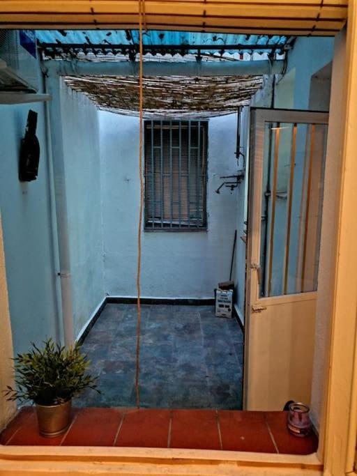 Sebastian Elcano, Apartamento Para 2 Con Terraza, Metro Embajadores Madrid Exterior foto