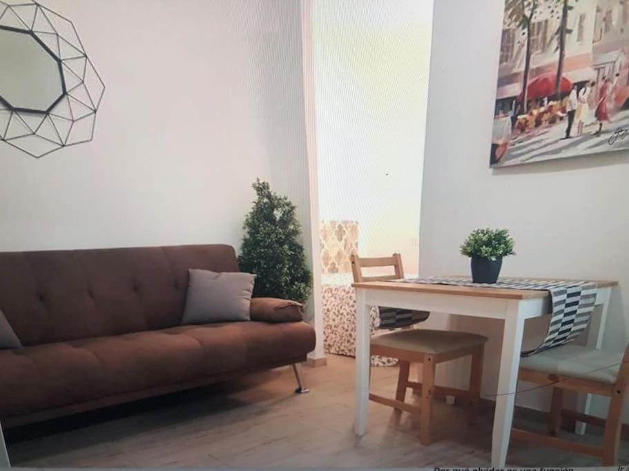 Sebastian Elcano, Apartamento Para 2 Con Terraza, Metro Embajadores Madrid Exterior foto